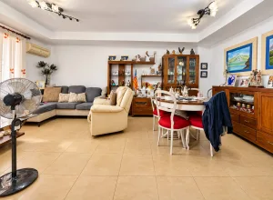 Fotografia del inmueble ADOSADO DE 144 m² CON AMPLIA BUHARDILLA Y TERRAZA EN PUERTO SAGUNTO