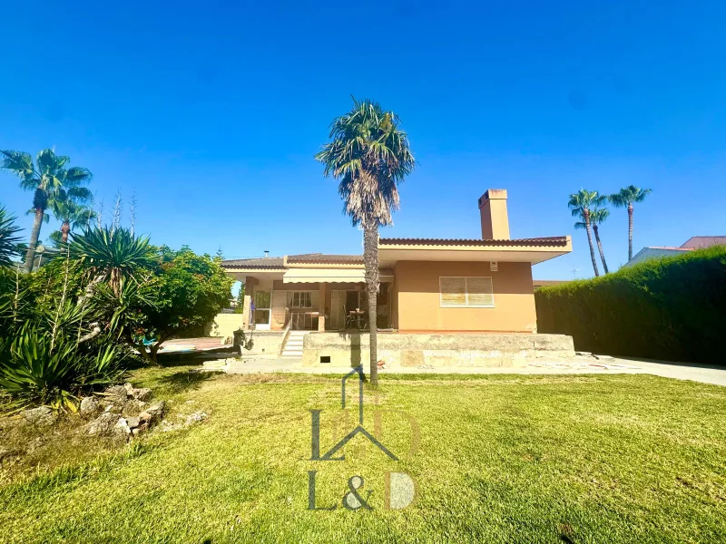CHALET INDEPENDIENTE CANET PLAYA